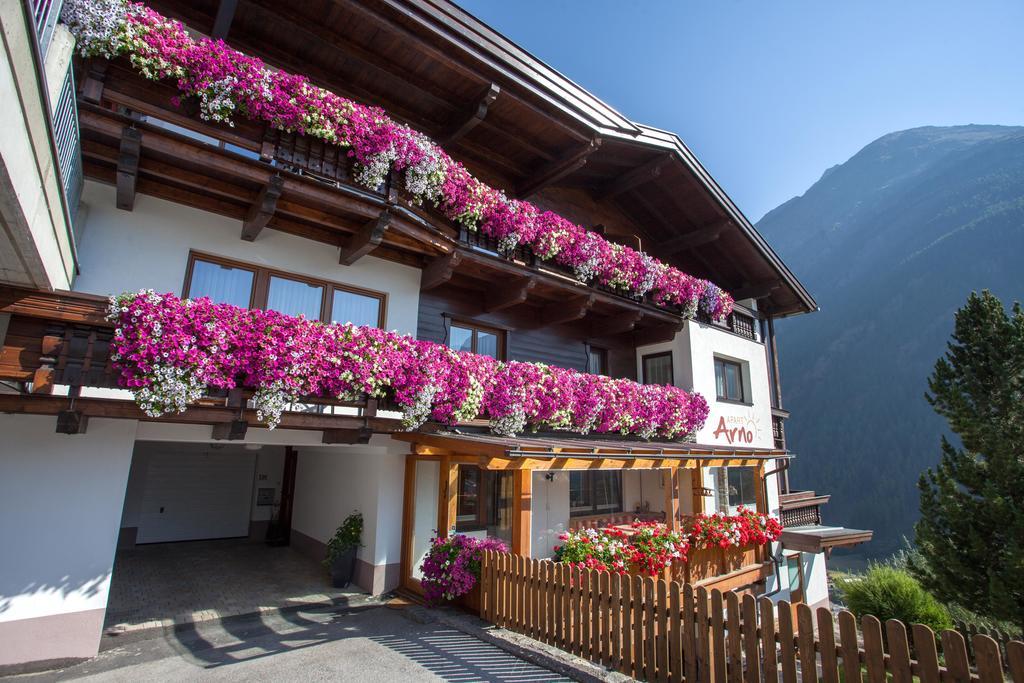 Arno Aparthotel